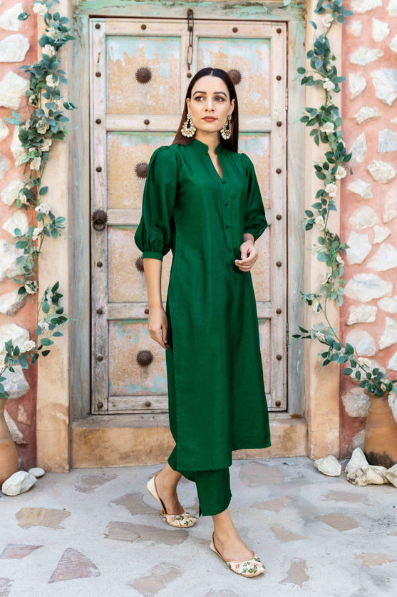 Preorder : Emerald Green silk suit with Bandhej Dupatta