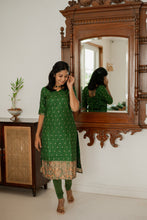 Load image into Gallery viewer, Preorder: Sneha - Green
