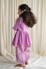 Load image into Gallery viewer, Girls Angrakha Set And Bow Hairclip Gold Print- Purple
