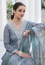 Load image into Gallery viewer, Zaveri - Grey Suit Set with Dupatta
