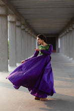 Load image into Gallery viewer, Preorder: Karandhai  Maxi Dress
