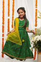 Load image into Gallery viewer, Girls Green Printed Bandhani Lehenga Set
