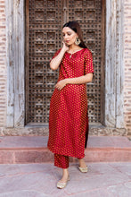 Load image into Gallery viewer, Preorder: Chili Red brocade Suit Set
